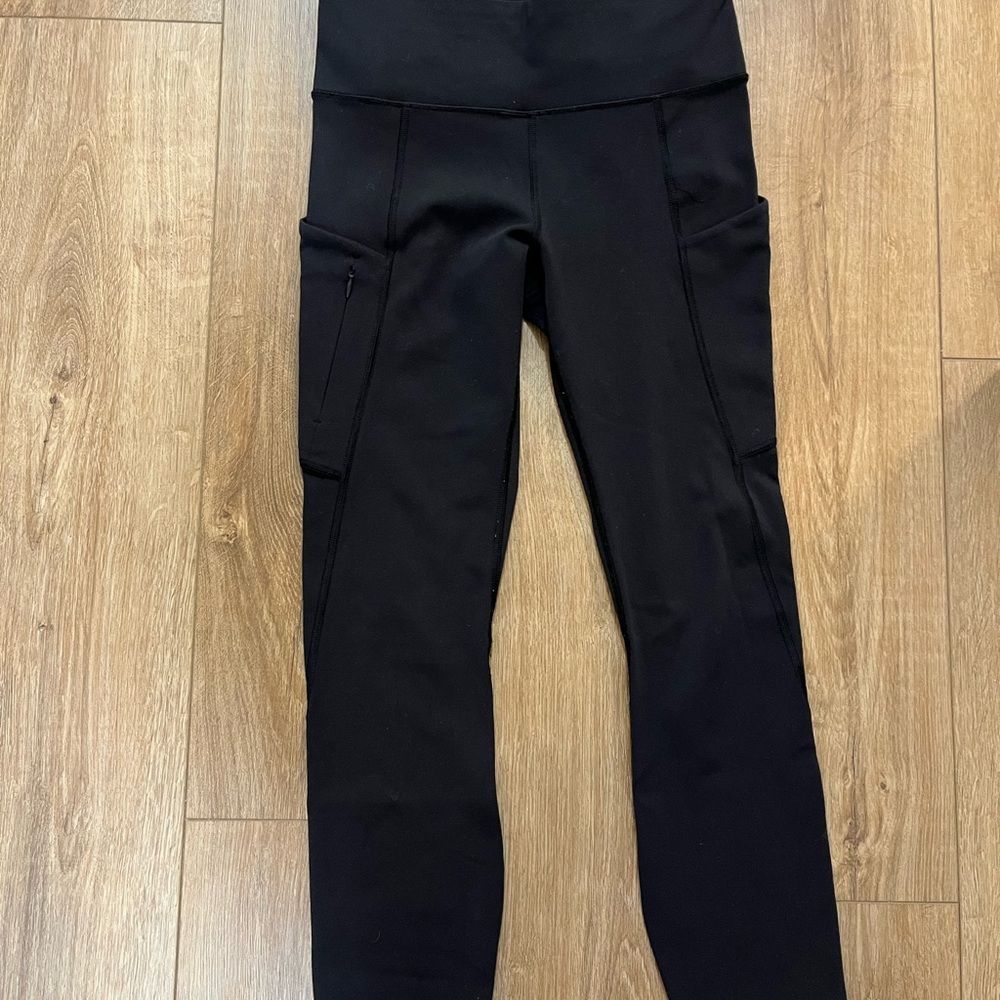 Athleta Tall 7/8 Leggings with Pockets